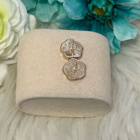 Pink Clover Enamel and Gemstones Gold Stud Earrings NEW! - Picture 5 of 5